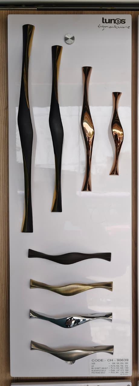 TUNES Code-CH-90639 - product media