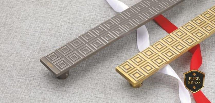 KBI-SQUARE DOOR HANDLE - product media