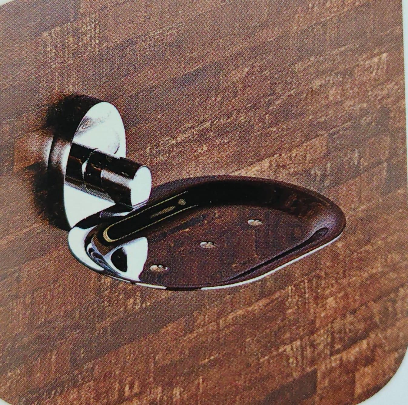 DECOR PICASSO BRASS SOAP DISH PC0008 - product media