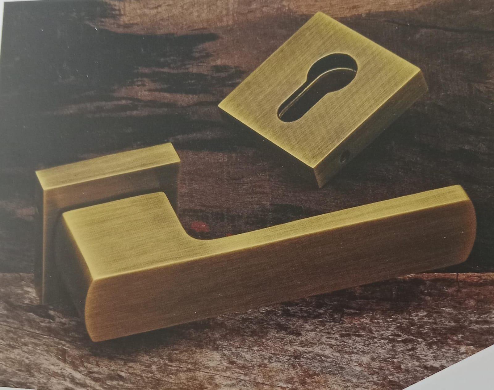 Master Piece Design 9010 - product media