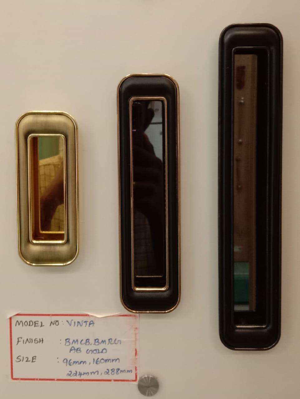 VINTAJE VINTA DOOR HANDLE - product media