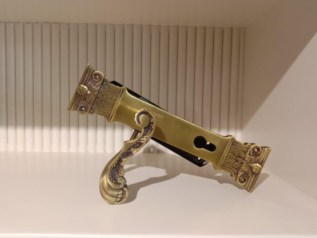 SPIDER DOOR HANDLE B01J* - product media