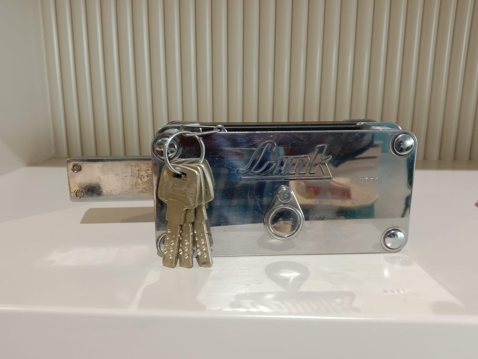 LINK Universal Shutter lock NXT - product media